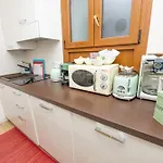 Isa Sweet Home