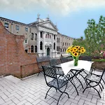 Palazzo Berlendis Apartment