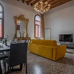 Palazzo Raspi - Private Gym And Canal View