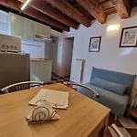 Veneziacentopercento Apartments & Rooms