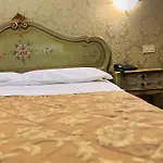 Room In Guest Room - Hotel Walter - Great Stay