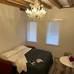 Classic Venice House 2