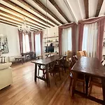 Giardini Apartment