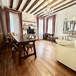 Giardini Apartment