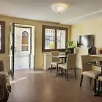 Residenza Venezia | Una Esperienze