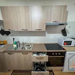 Accademia Apartment With Gym In Center