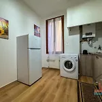 Accademia Apartment With Gym In Center
