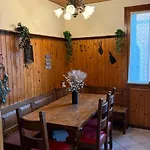 Flora Apartment