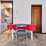 Stay In Center Apartments