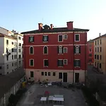 Ca\' Santa Marta Apartment