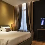 Aqua Apartments