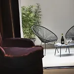 Aqua Apartments