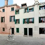 Piazzale Roma Venice Apartment