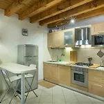 Duplex At The Entrance To Venice 2 Bathroom And Terrace