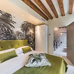 Rialto Luxury Flat