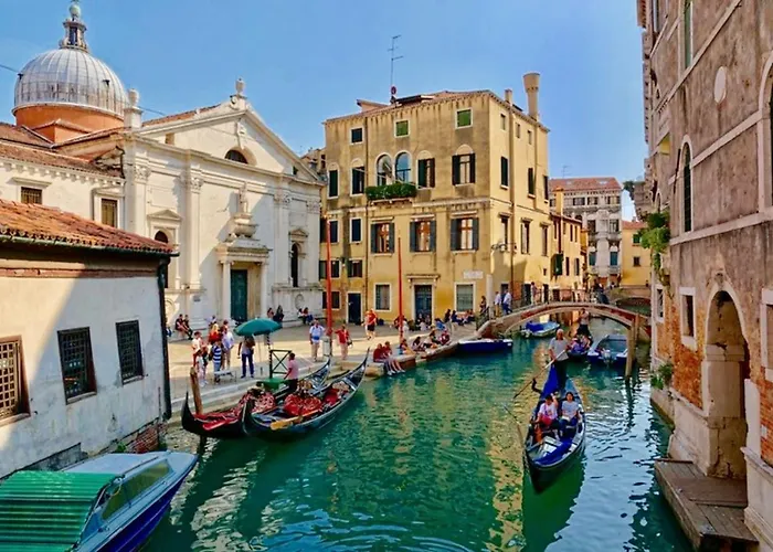 Ca Cicogna Air Conditioning And Fast Wifi, Central Location Apartment
