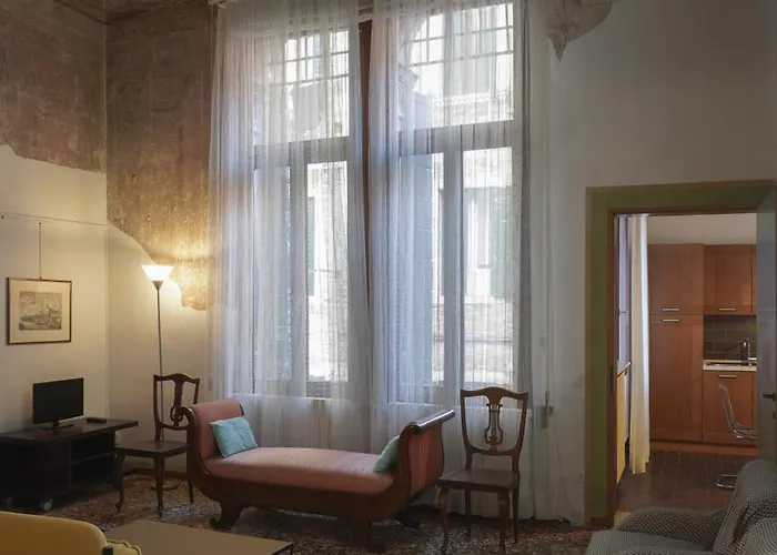 Melusina Apartments Rialto