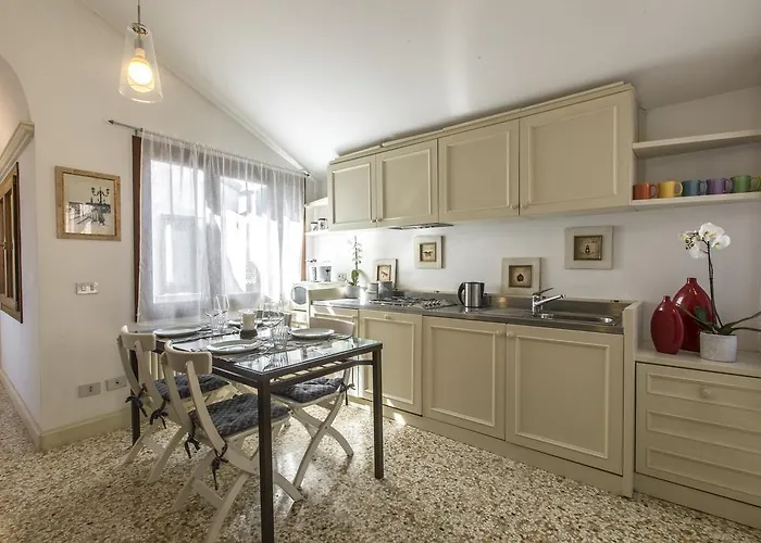 Lovely Venetian Apartment