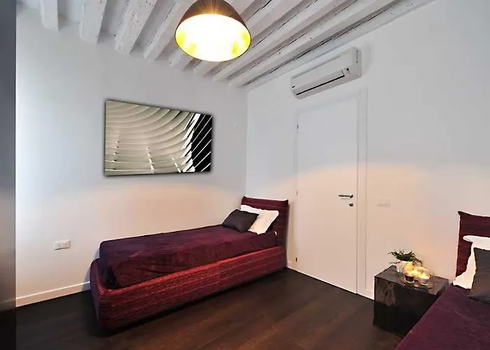 Art Deco Apartment