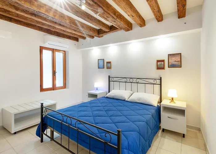 Cannaregio Elegant Apartment