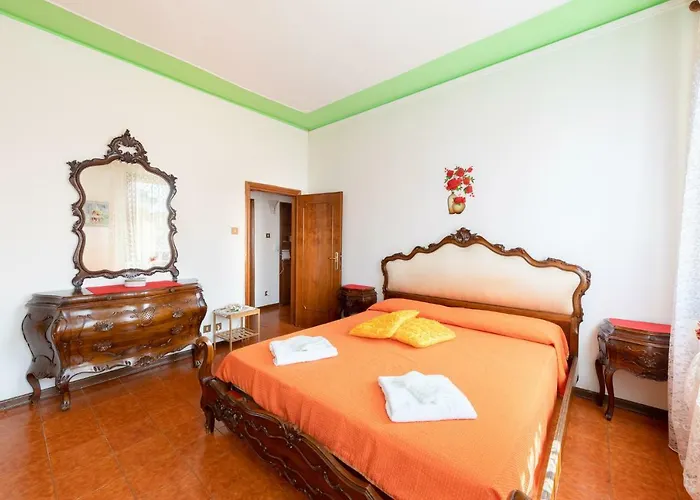 Venice Apartment Near Station Santa Lucia Two Bedroom
