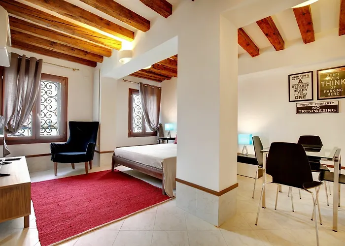Venetian Grand Canal Suite Apartment