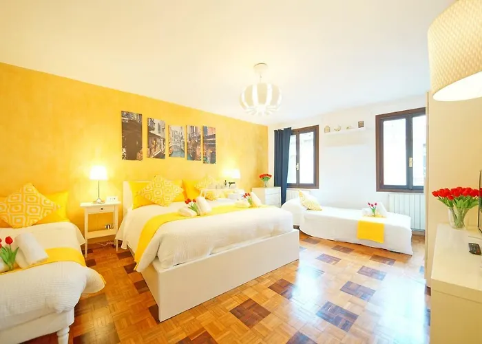 Calle dei Fabbri Apartment