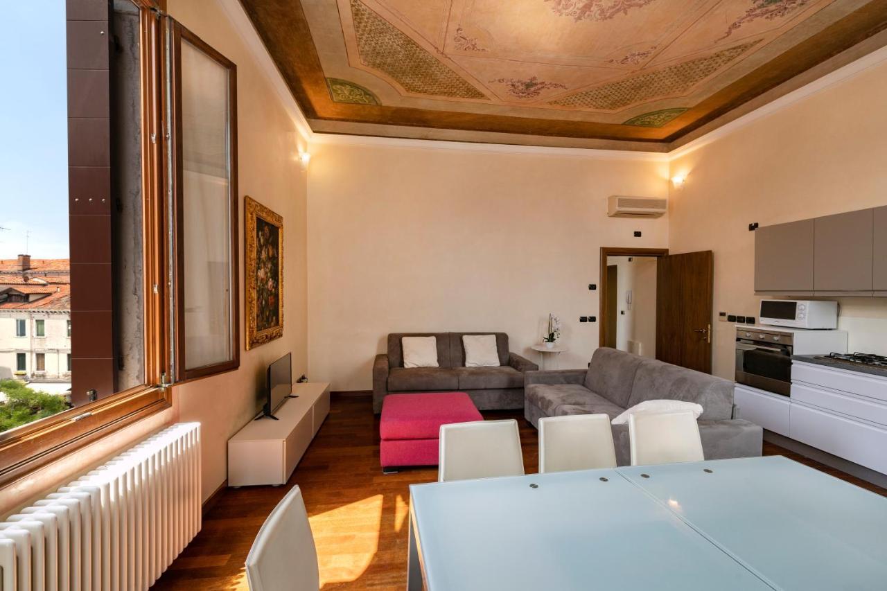 Doge Morosini Palace By Wonderful Italy