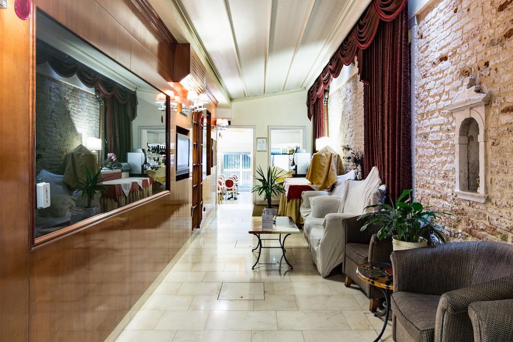Hotel Alcyone 3*