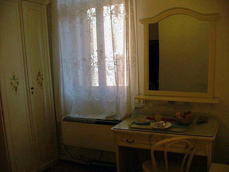 Hotel Airone