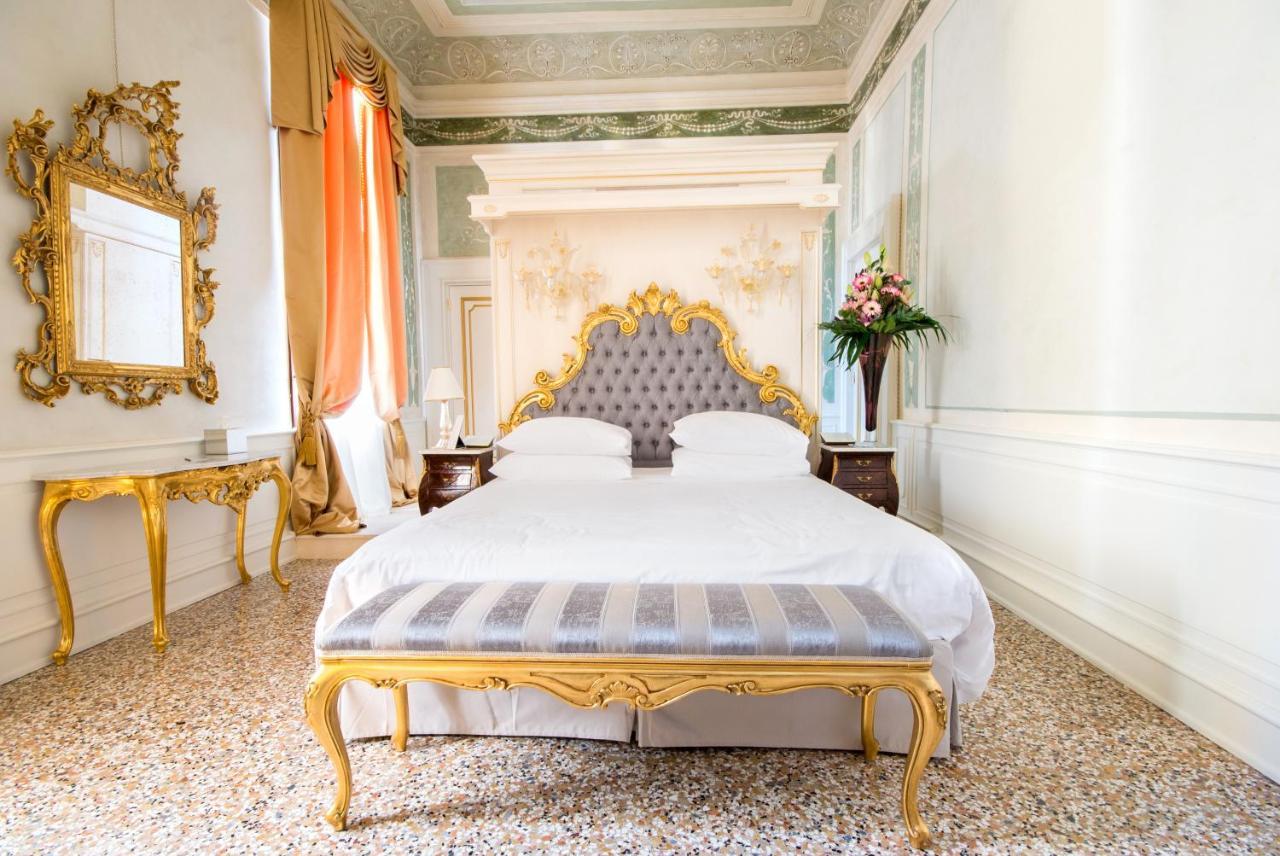 Ca' Bonfadini Historic Experience Hotel