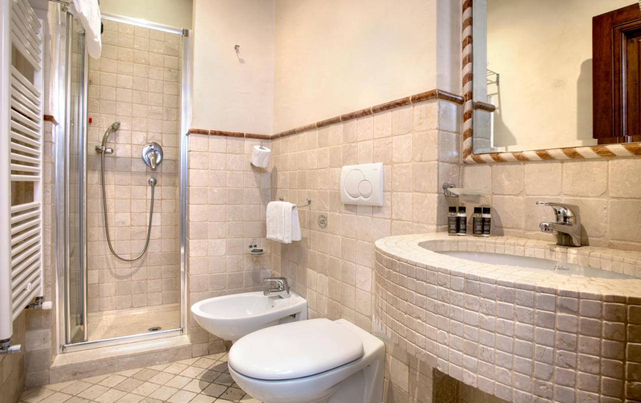 Palazzina Veneziana 2*