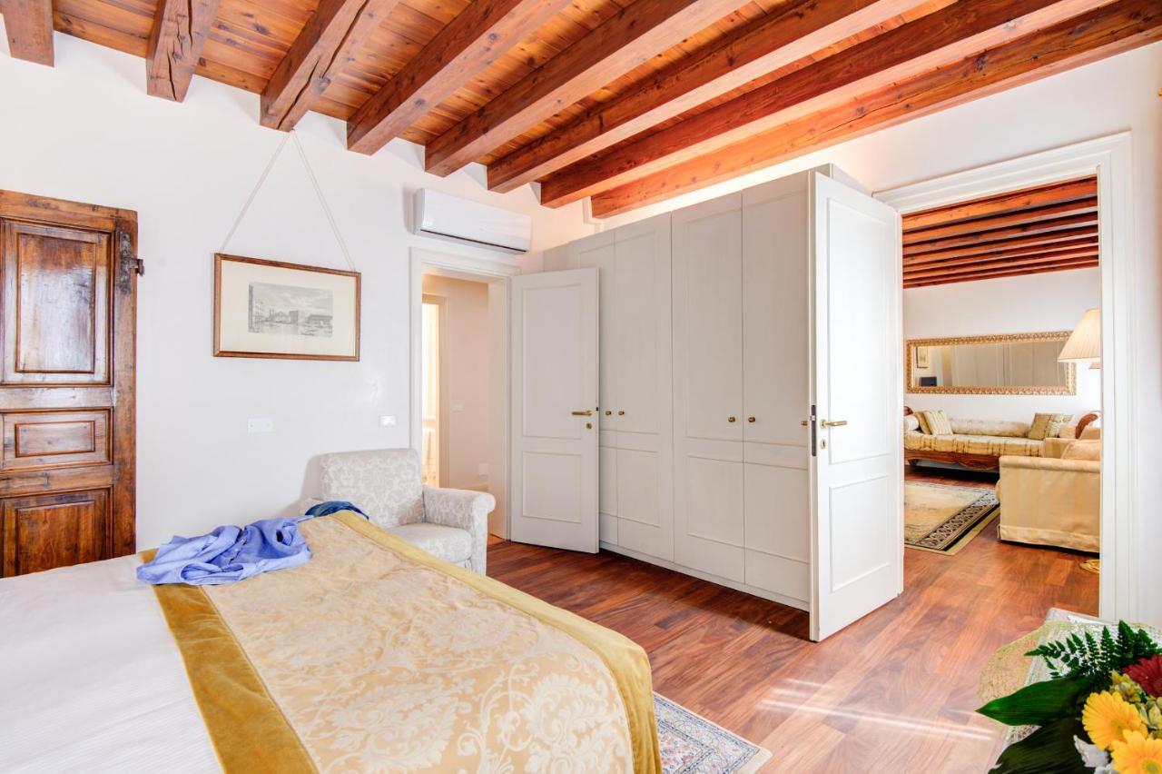 Master Apartment *