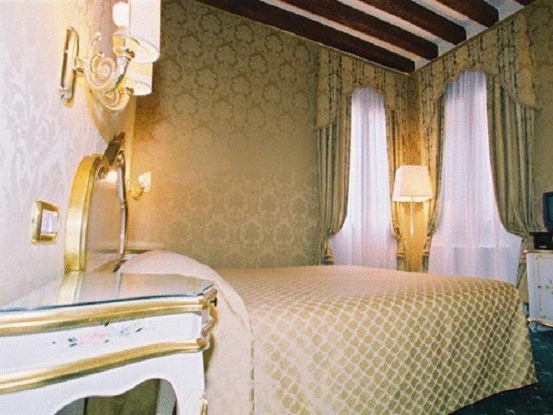 Correr Guest house 3*