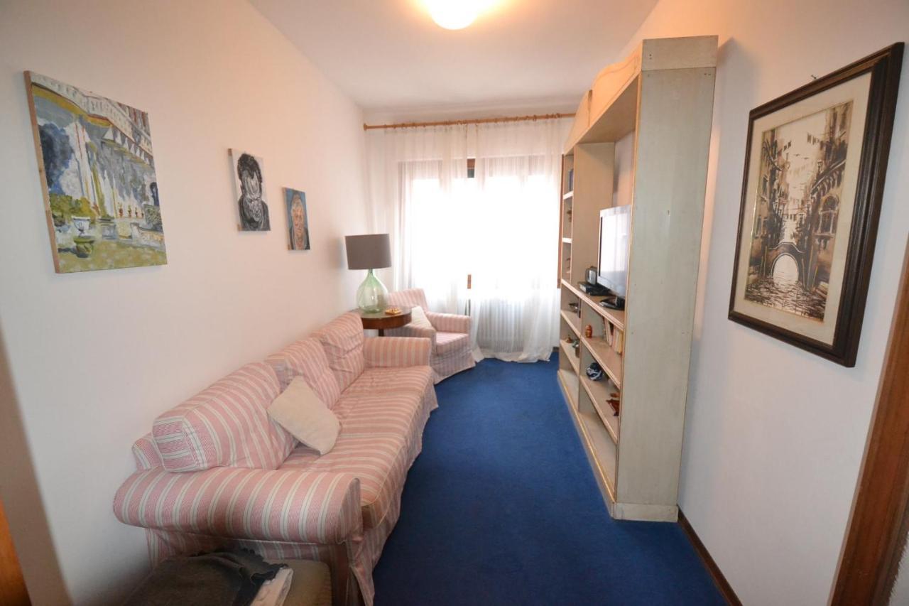 Santa Marina 5896 Apartment *