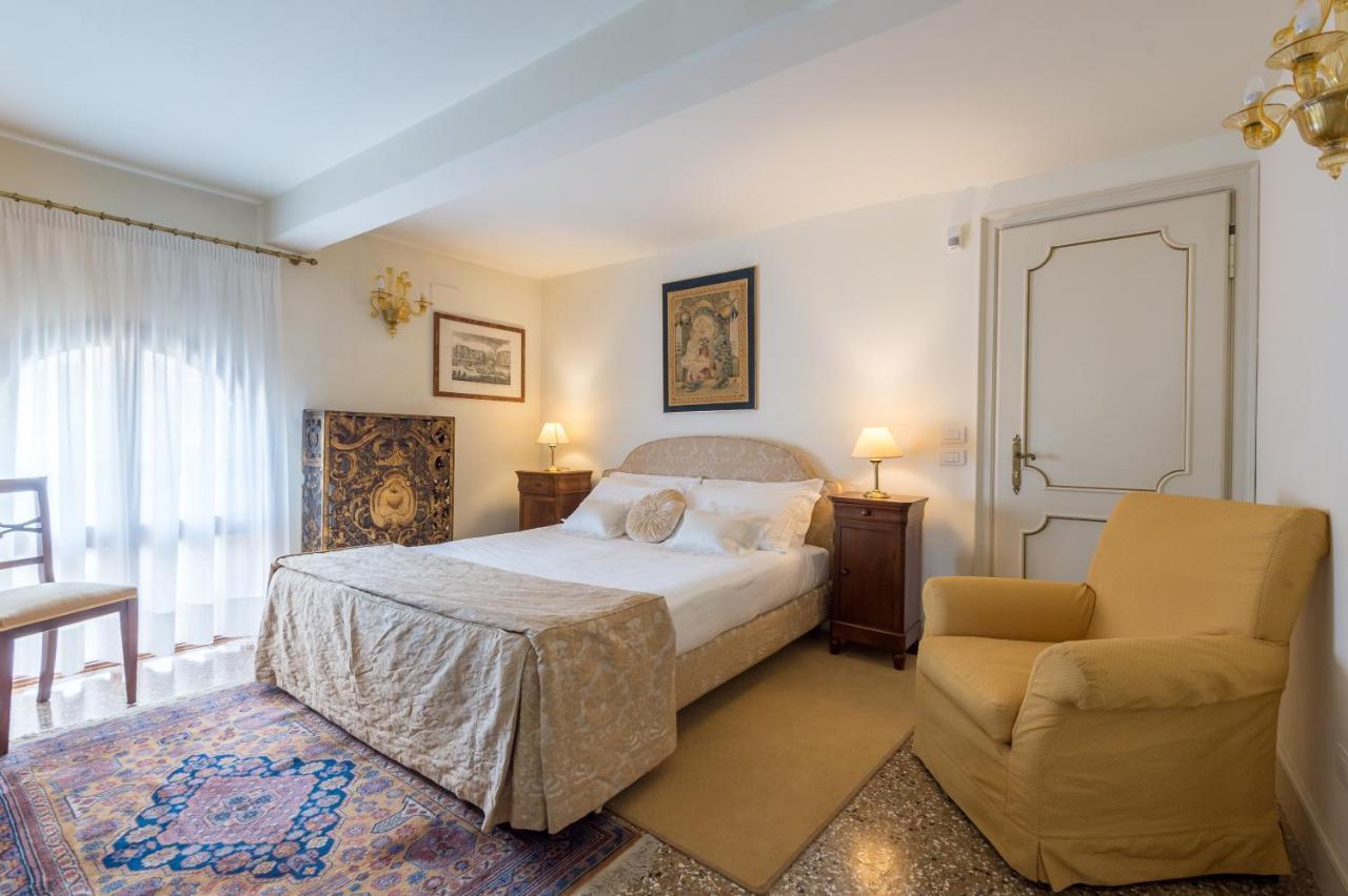 Ca' Dei Cuori On The Grand Canal Apartment