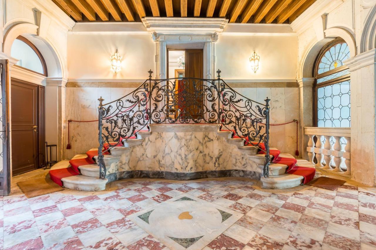 Ca' Dei Cuori On The Grand Canal Apartment Venice