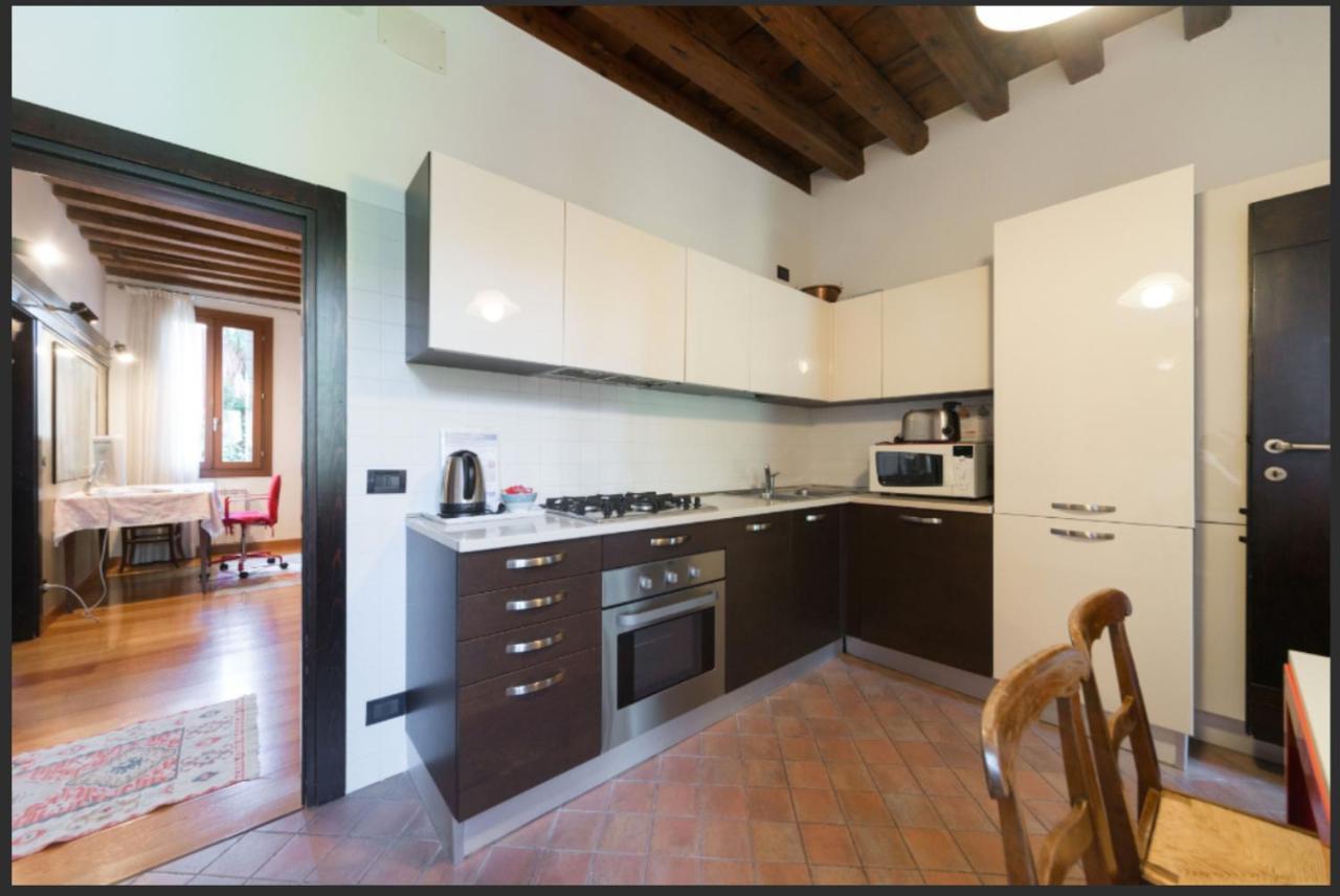 Ca' Madonna Apartment *