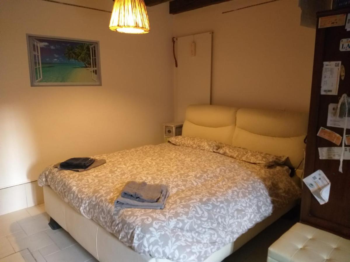 Gondola Show Apartment