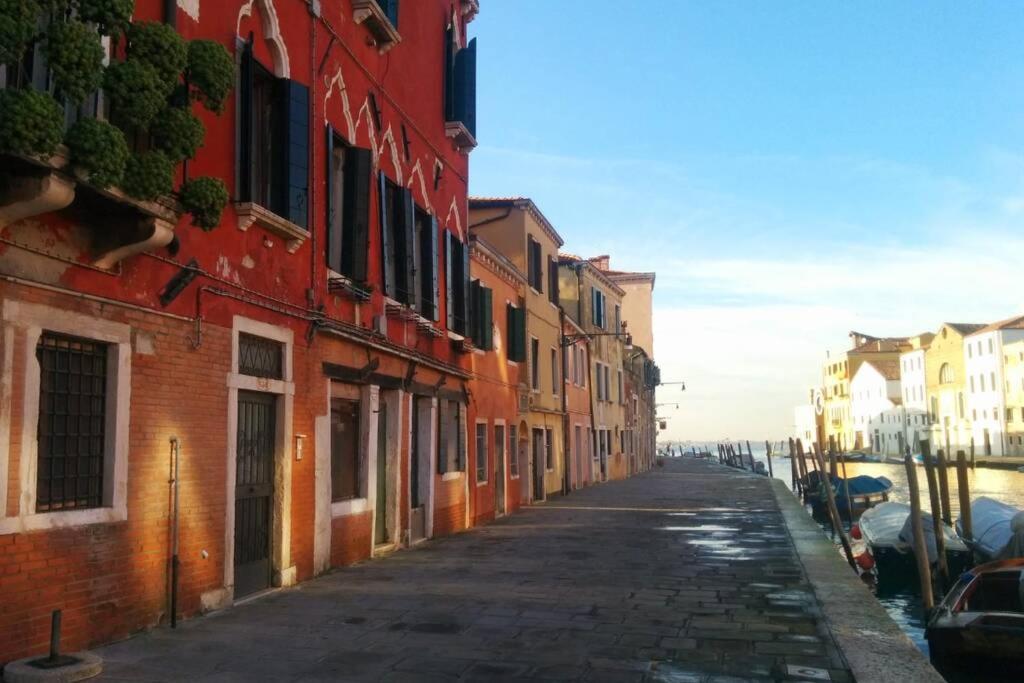 La Casetta Rosa - Vista Sul Canale Apartamento *