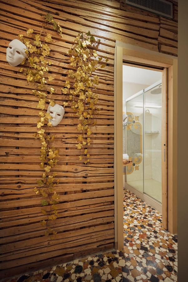 Cinqueteste Luxury 2*