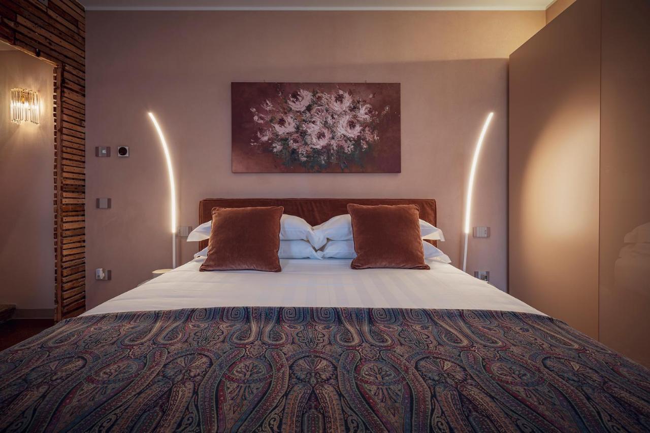 Cinqueteste Luxury