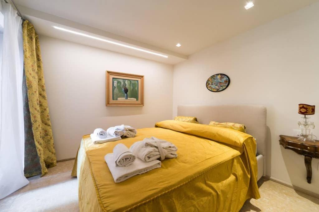 Apartment Grand Canal Next To Guggenheim Venice