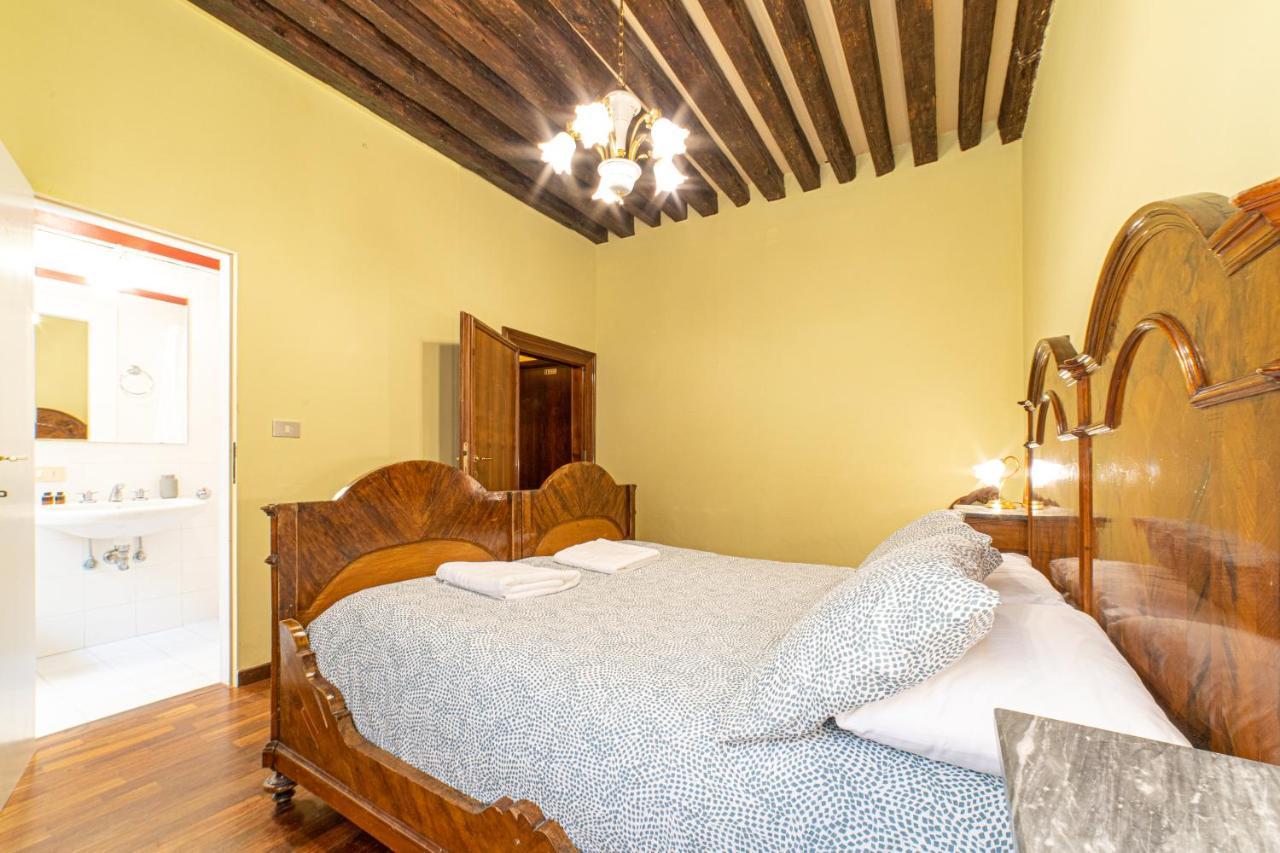 In A Historic Venetian Building Apartment *