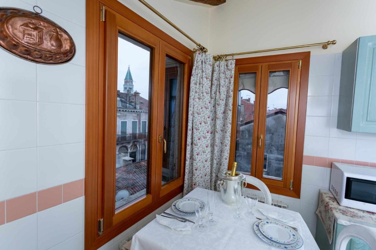 Emanuela'S Flat Apartment *