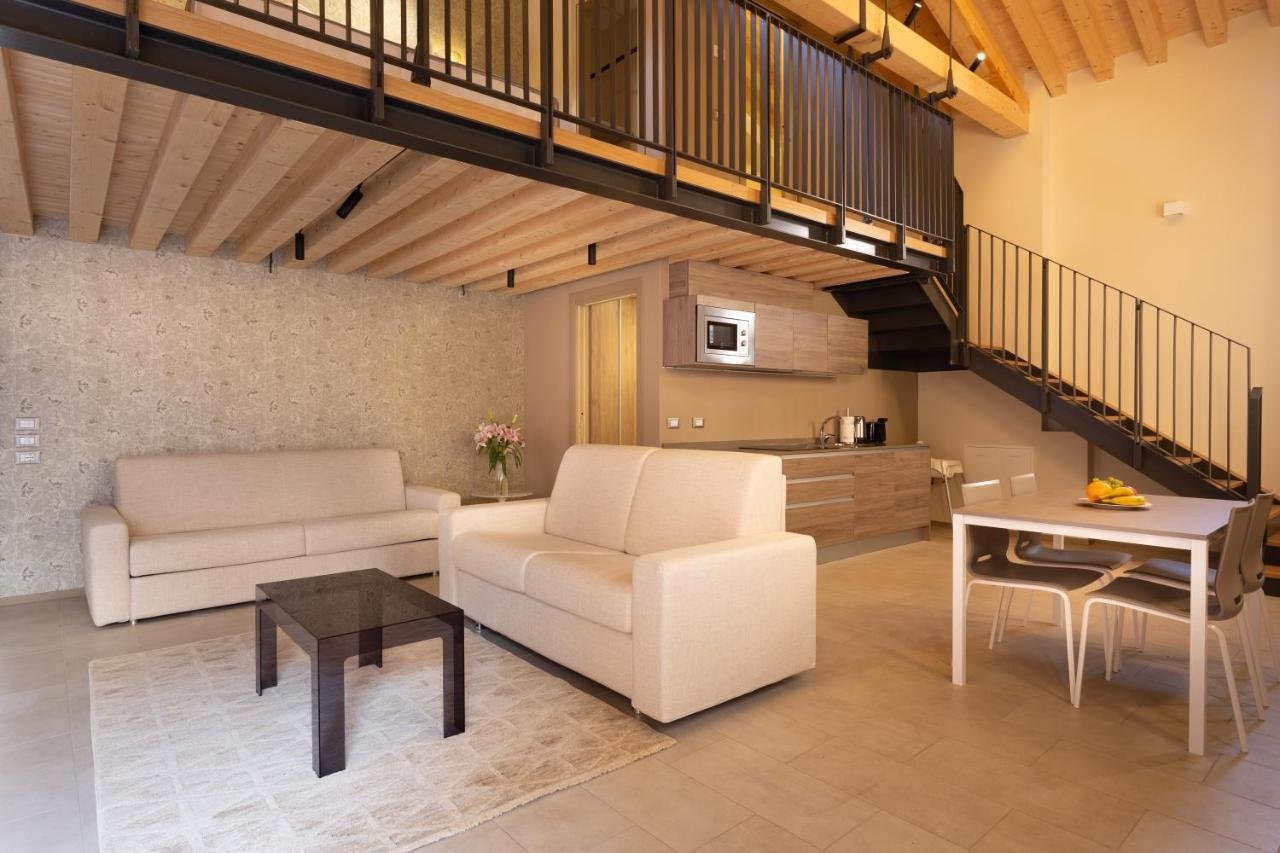 8 Loft *