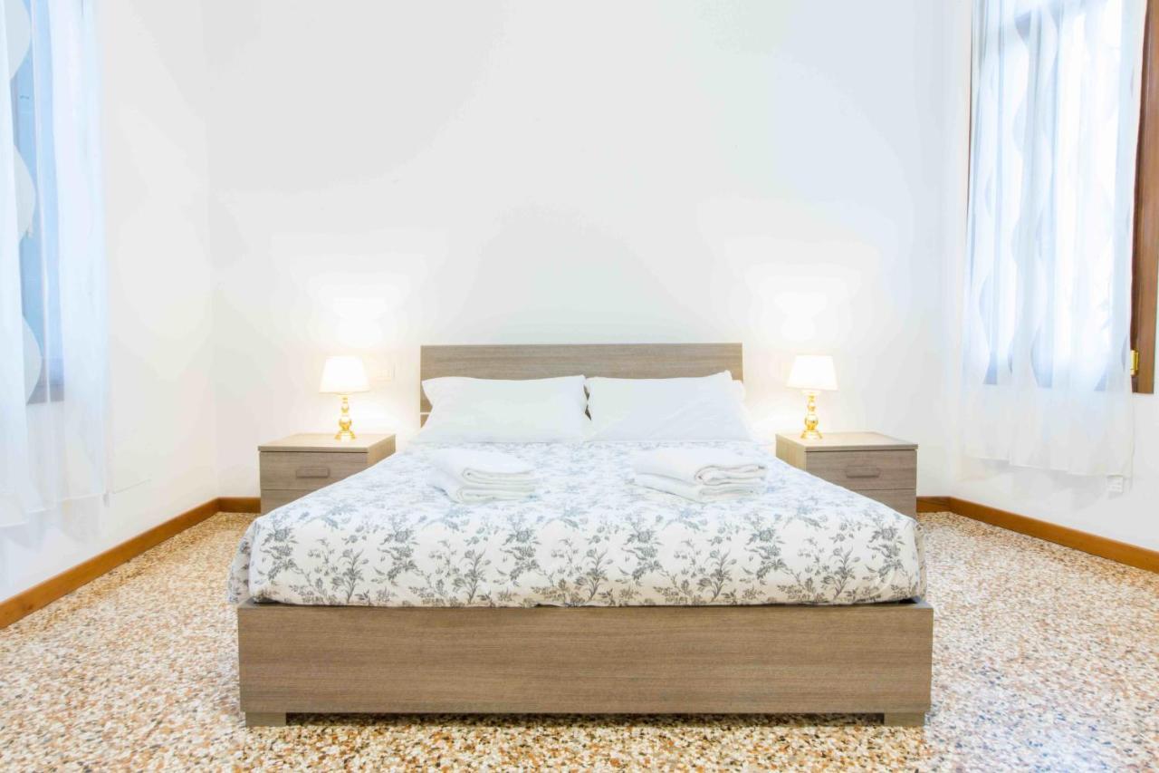Ca Cicogna Air Conditioning And Fast Wifi, Central Location Apartment *