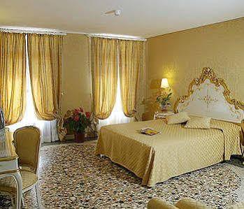 Guest house A Tribute To Music Residenza 3*