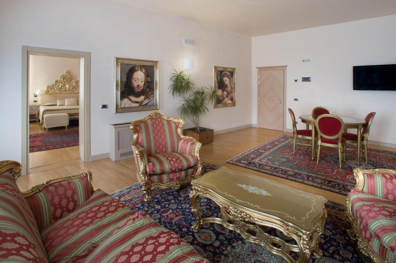 Hotel Liassidi Palace Venice