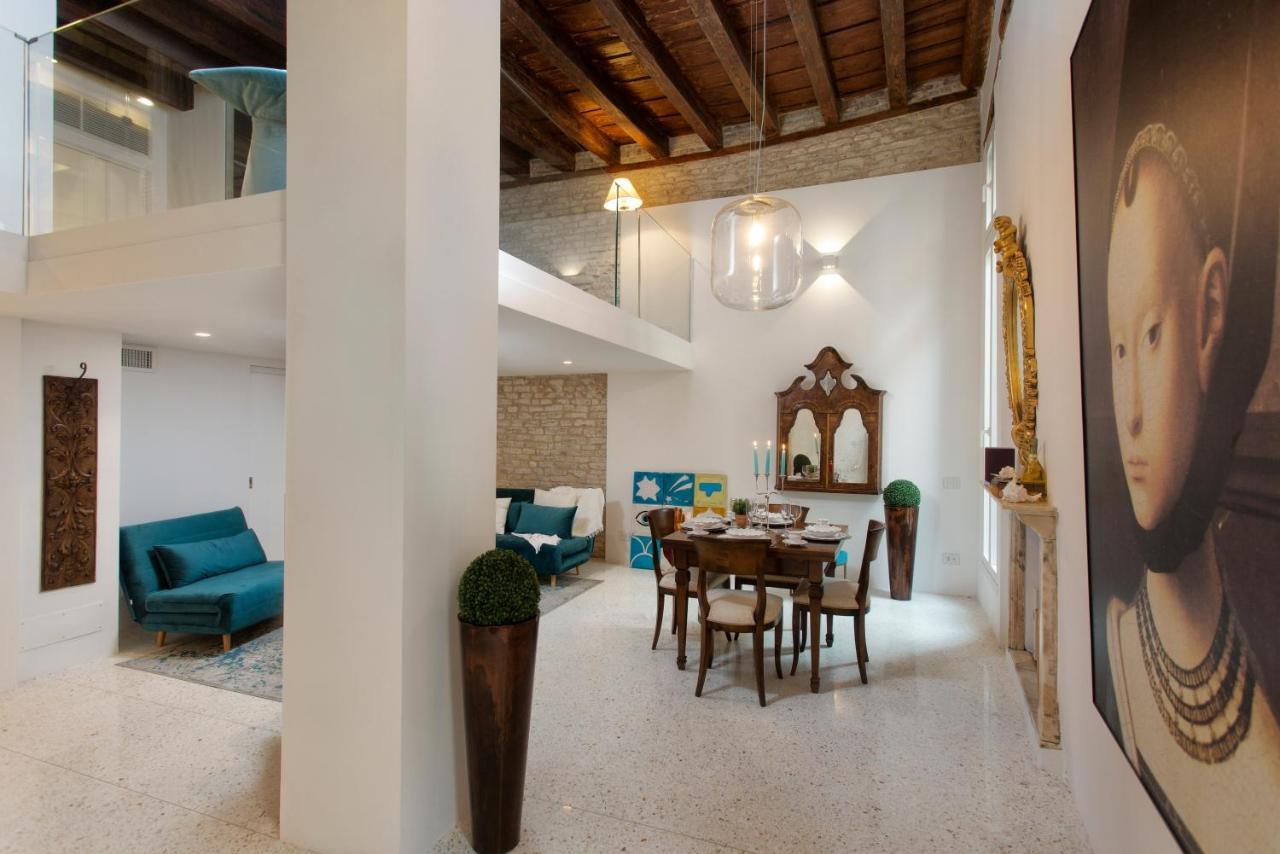 Appartamento Italiahaus - Ca' Olivo Loft With Canal View In Rialto